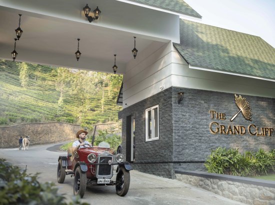 Resort entrance with a beautiful water feature, adding a touch of elegance and sophistication.