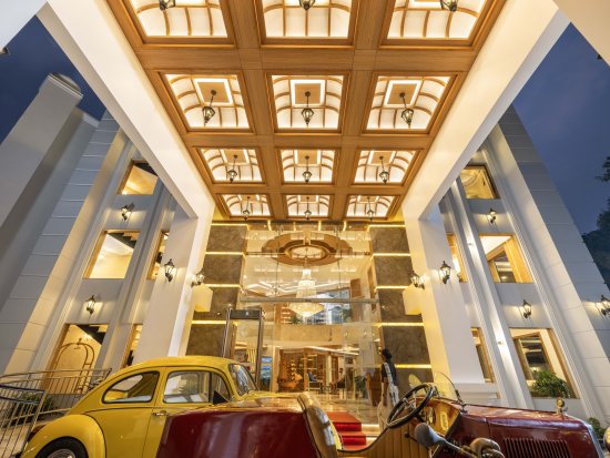 Grand entrance with luxurious ambiance, setting the tone for a memorable stay.