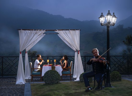 romantic candle light dinner